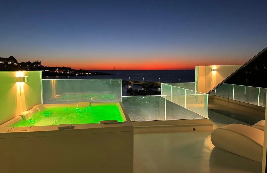 Attico sul Mare - Suite&Spa-1